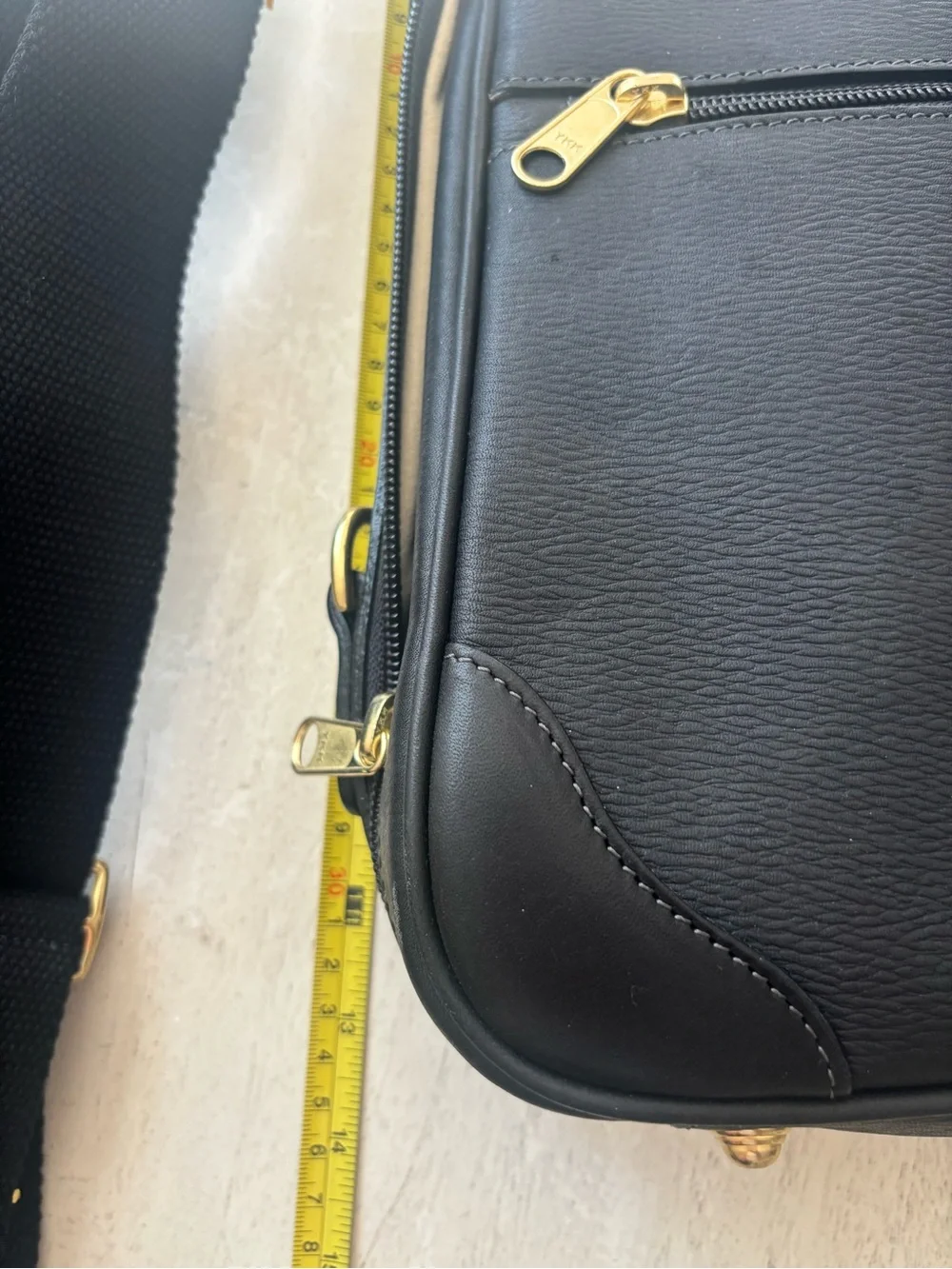 Courier Ruc Case in black grain leather